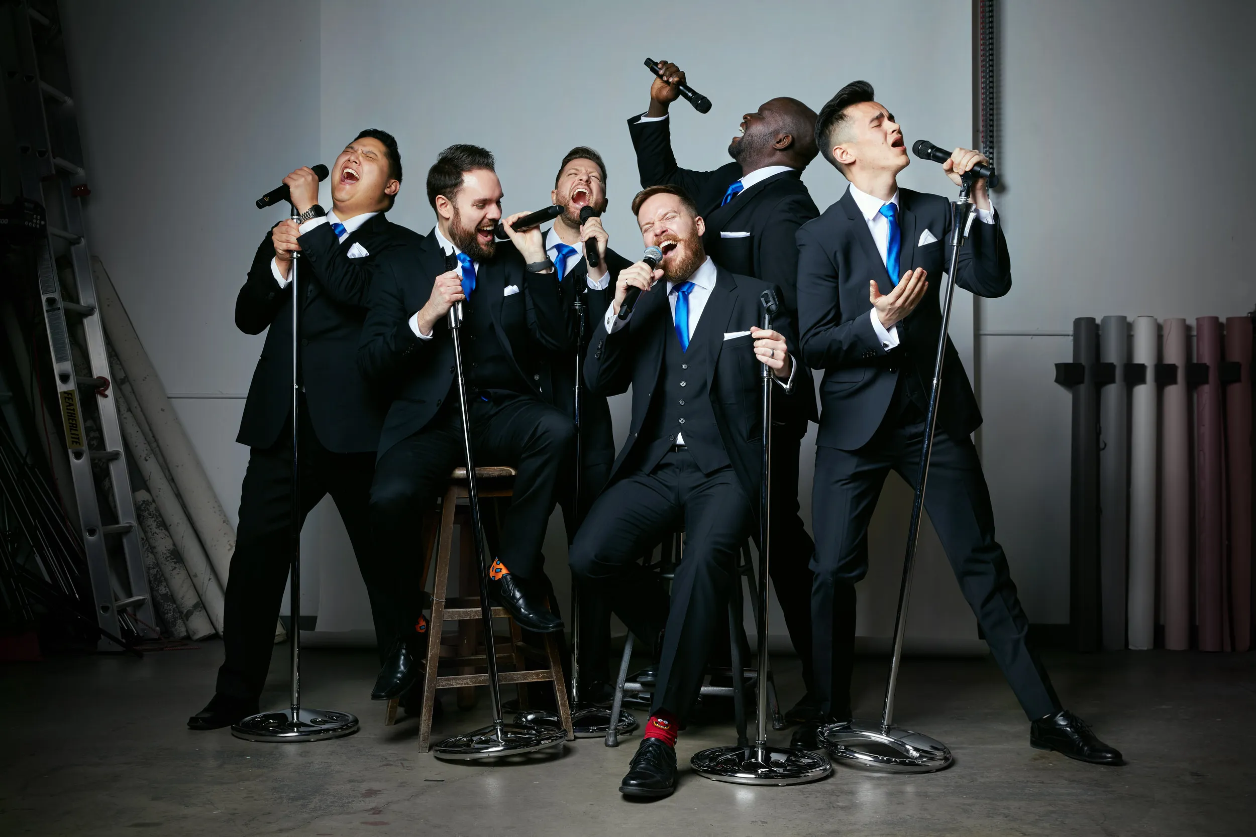 6 Minute Warning press photo: group studio